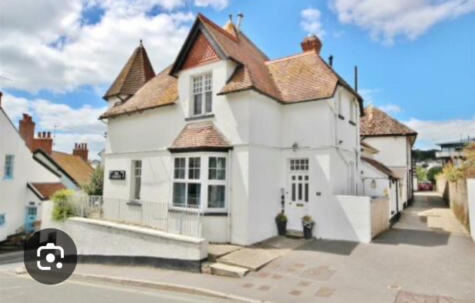 Cute 1 Bed Apartment 2 Mins From The Sea - Sleeps 4, Flat 8 The Gables, Church Street, Lyme Regis Bagian luar foto