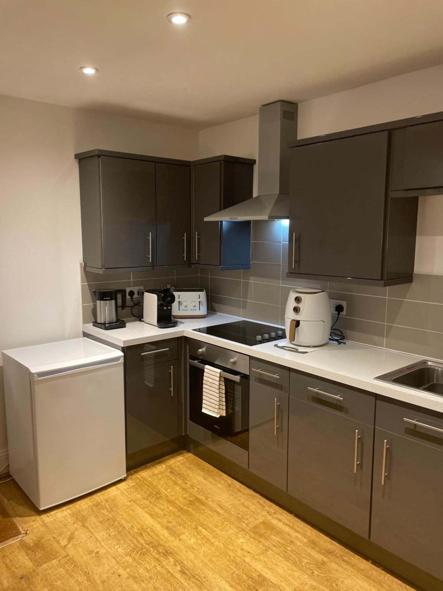 Cute 1 Bed Apartment 2 Mins From The Sea - Sleeps 4, Flat 8 The Gables, Church Street, Lyme Regis Bagian luar foto