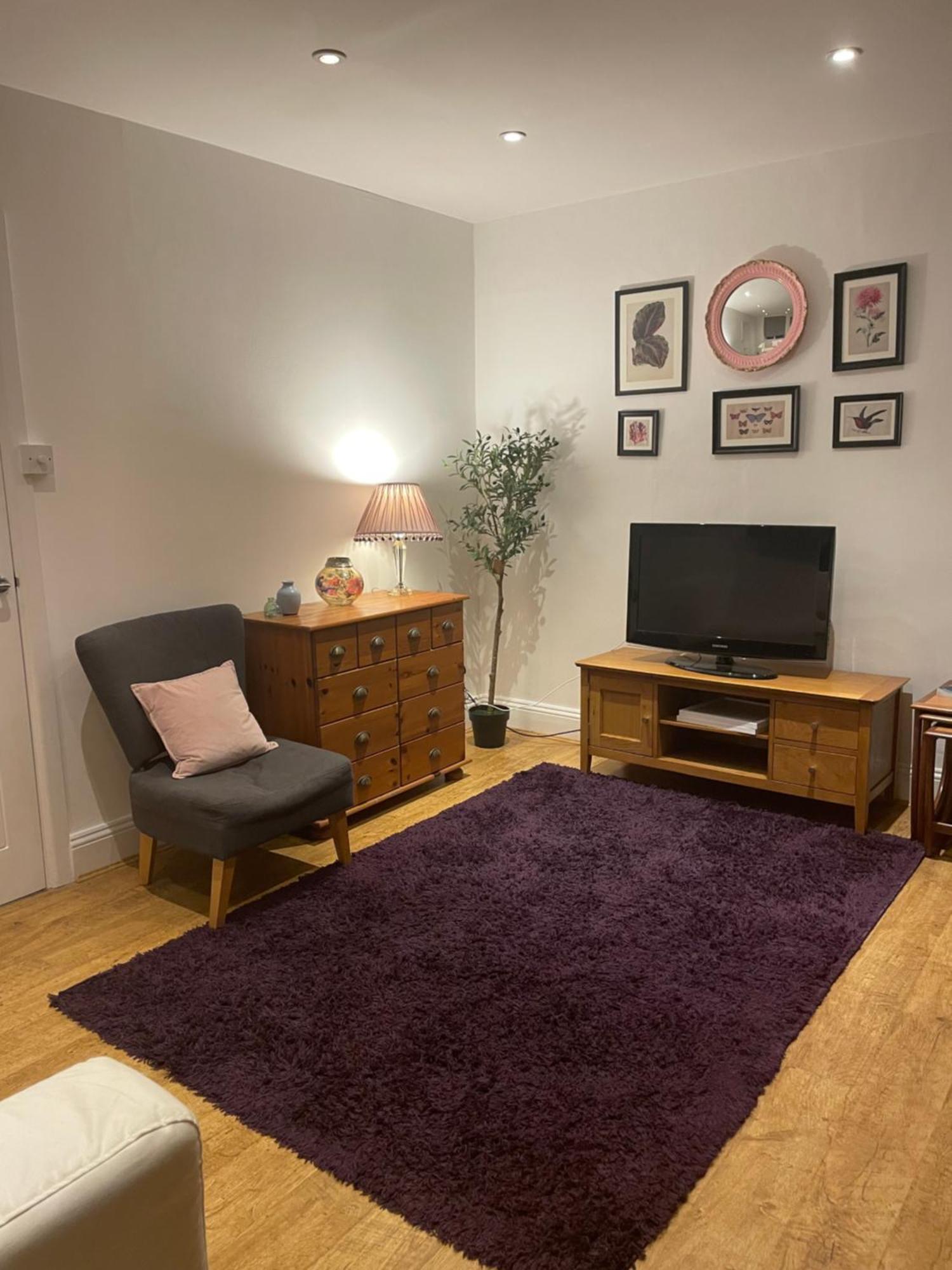 Cute 1 Bed Apartment 2 Mins From The Sea - Sleeps 4, Flat 8 The Gables, Church Street, Lyme Regis Bagian luar foto